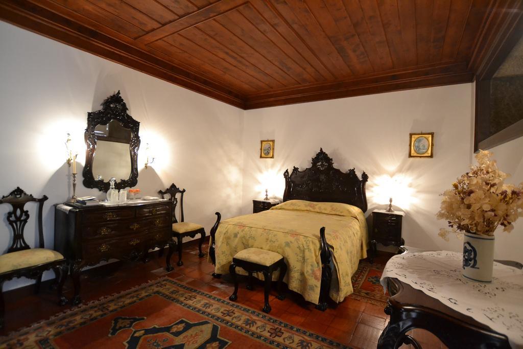 Paco De Calheiros - Turismo De Habitacao Bed & Breakfast Ponte de Lima Ruang foto