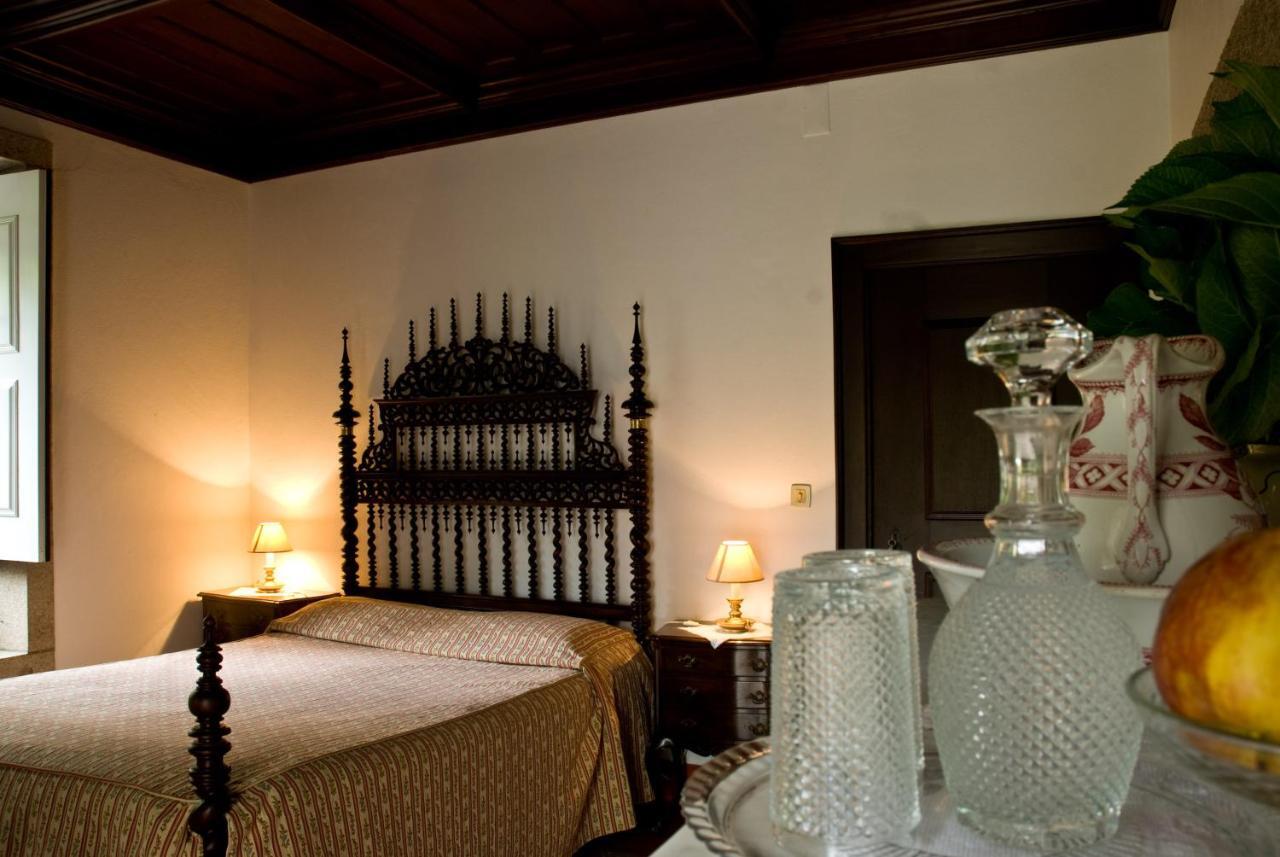 Paco De Calheiros - Turismo De Habitacao Bed & Breakfast Ponte de Lima Ruang foto